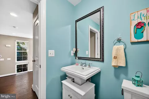 Entry Way - 23536 Epperson Sq, Brambleton, VA 20148 photo 5 of 6