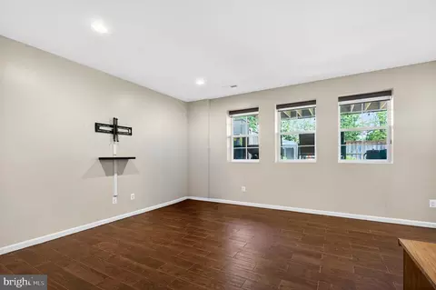 Living - 23536 Epperson Sq, Brambleton, VA 20148 photo 2 of 2