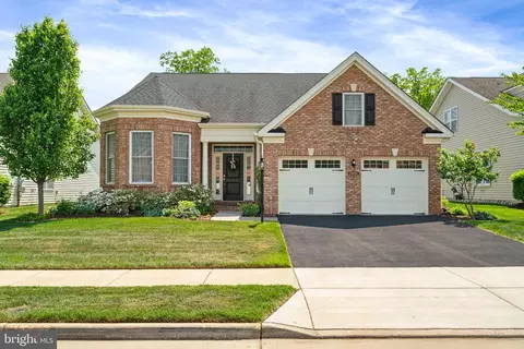 20851 Saber Jet Pl, Ashburn, VA 20147