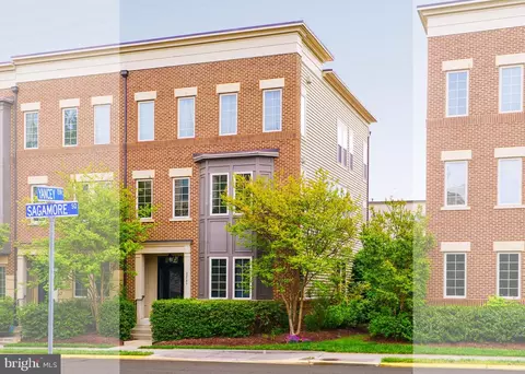22780 Sagamore Sq, Brambleton, VA 20148