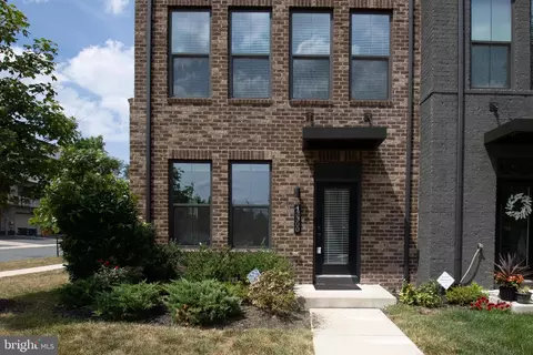 43300 John Michael Ter, Ashburn, VA 20148