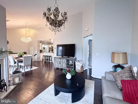 Living - 45060 Brae Ter #202, Ashburn, VA 20147 photo 2 of 3