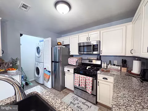 Other - 45060 Brae Ter #202, Ashburn, VA 20147 photo 8 of 17