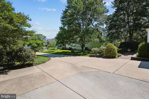 Exterior - 42787 Oatyer Ct, Broadlands, VA 20148 photo 14 of 24