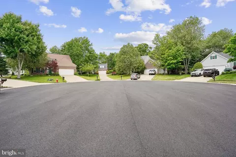 View/Area - 42787 Oatyer Ct, Broadlands, VA 20148 photo 1 of 2