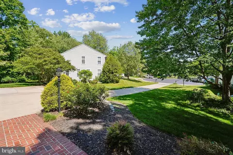 Exterior - 42787 Oatyer Ct, Broadlands, VA 20148 photo 5 of 24