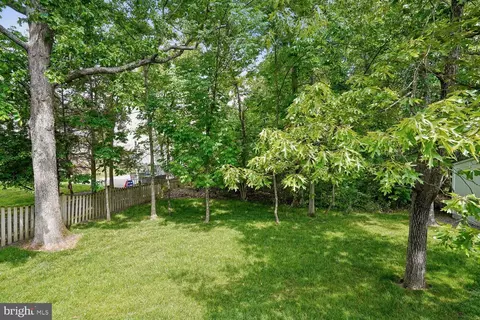 Exterior - 42787 Oatyer Ct, Broadlands, VA 20148 photo 10 of 24
