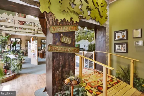 Entry Way - 42787 Oatyer Ct, Broadlands, VA 20148 photo 5 of 5