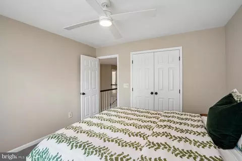 Bedroom - 42787 Oatyer Ct, Broadlands, VA 20148 photo 6 of 6