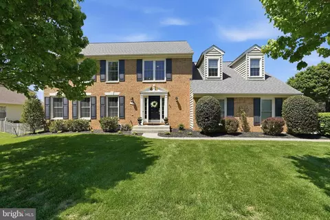 1 Griswold, Sterling, VA 20165