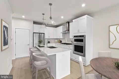 Kitchen - 22133 Midmoore Dr, Ashburn, VA 20148 photo 2 of 2