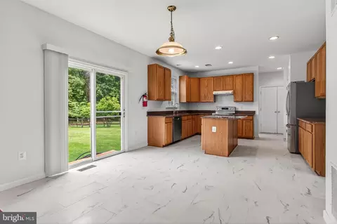 Other - 25825 Spring Farm Cir, Chantilly, VA 20152 photo 3 of 21