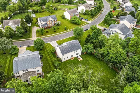 View/Area - 25825 Spring Farm Cir, Chantilly, VA 20152 photo 10 of 11