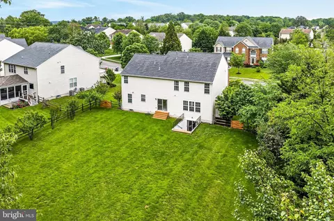 View/Area - 25825 Spring Farm Cir, Chantilly, VA 20152 photo 7 of 11