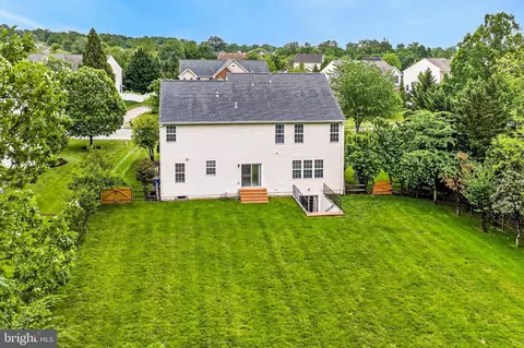 View/Area - 25825 Spring Farm Cir, Chantilly, VA 20152 photo 6 of 11