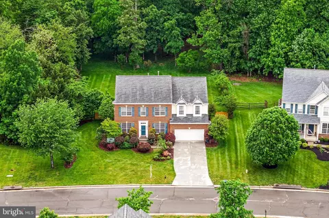 View/Area - 25825 Spring Farm Cir, Chantilly, VA 20152 photo 4 of 11