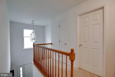 Entry Way - 20711 Blueridge Mountain Rd, Paris, VA 20130 photo 6 of 7
