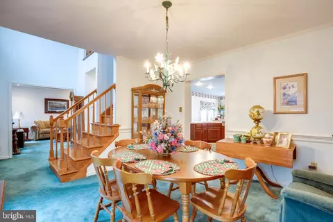 Dining - 20711 Blueridge Mountain Rd, Paris, VA 20130 photo 1 of 6