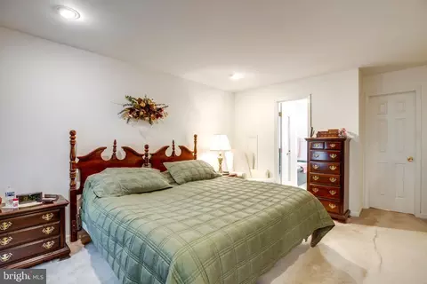 Bedroom - 20711 Blueridge Mountain Rd, Paris, VA 20130 photo 6 of 6