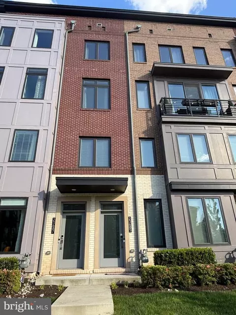 23685 Hopewell Manor Ter, Ashburn, VA 20148