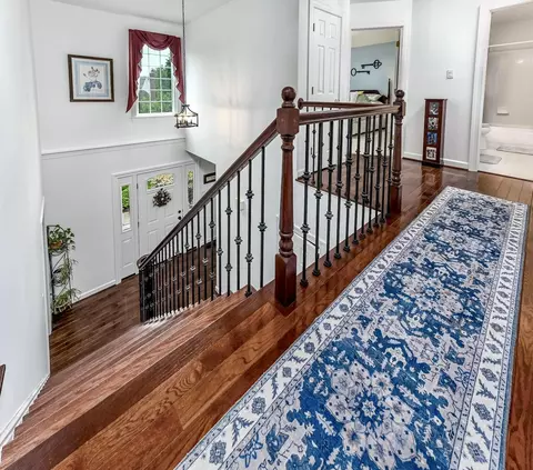 Entry Way - 20595 Shadow Woods Ct, Sterling, VA 20165 photo 4 of 5