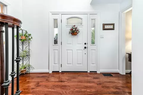 Entry Way - 20595 Shadow Woods Ct, Sterling, VA 20165 photo 1 of 5