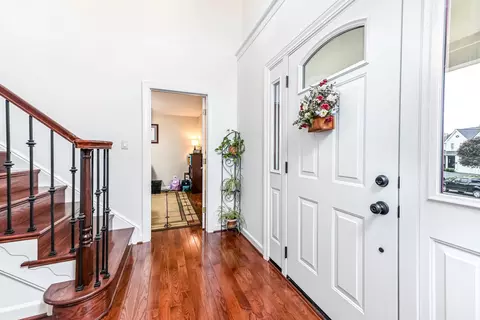 Entry Way - 20595 Shadow Woods Ct, Sterling, VA 20165 photo 3 of 5
