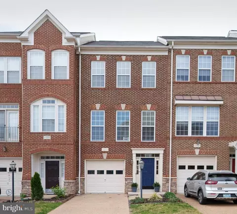 21933 Halburton Ter, Broadlands, VA 20148