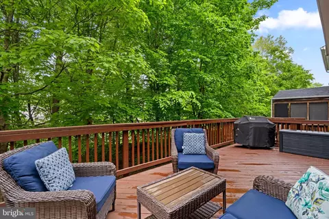Exterior - 20695 Riptide Sq, Sterling, VA 20165 photo 4 of 6
