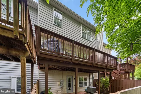Exterior - 20695 Riptide Sq, Sterling, VA 20165 photo 6 of 6