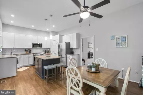 Other - 20695 Riptide Sq, Sterling, VA 20165 photo 4 of 8