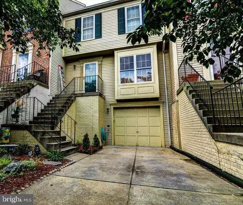 22009 Guilford Station Ter, Sterling, VA 20166