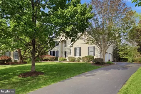 19586 Saratoga Springs Pl, Ashburn, VA 20147