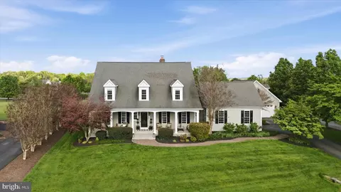 13214 Greenstaff Ln, Lovettsville, VA 20180