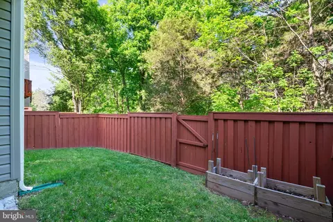 Exterior - 21654 Frame Sq, Broadlands, VA 20148 photo 6 of 7