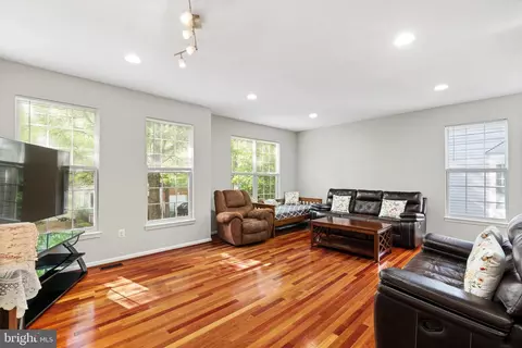 Other - 21654 Frame Sq, Broadlands, VA 20148 photo 6 of 11