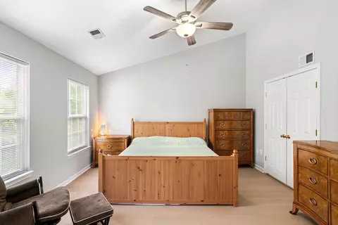Bedroom - 21654 Frame Sq, Broadlands, VA 20148 photo 4 of 5