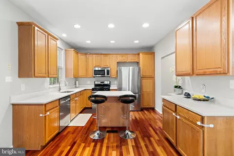 Kitchen - 21654 Frame Sq, Broadlands, VA 20148 photo 1 of 4