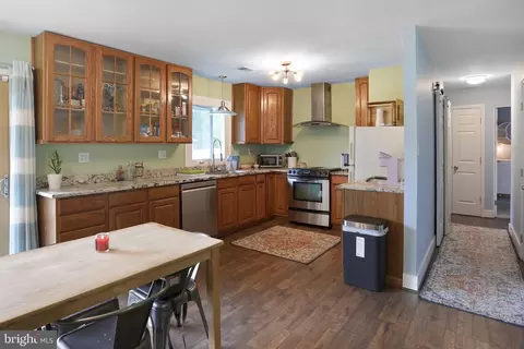 Other - 402 Williamsburg Rd, Sterling, VA 20164 photo 4 of 12