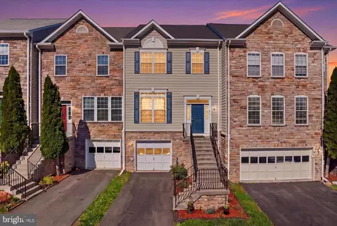 915 Buttonwood Ter NE, Leesburg, VA 20176