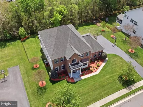 View/Area - 41961 Riding Mill Pl, Ashburn, VA 20148 photo 5 of 10