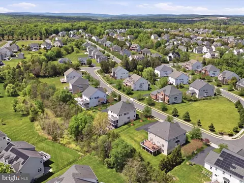 View/Area - 41961 Riding Mill Pl, Ashburn, VA 20148 photo 10 of 10