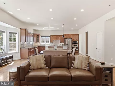 Other - 41961 Riding Mill Pl, Ashburn, VA 20148 photo 3 of 11