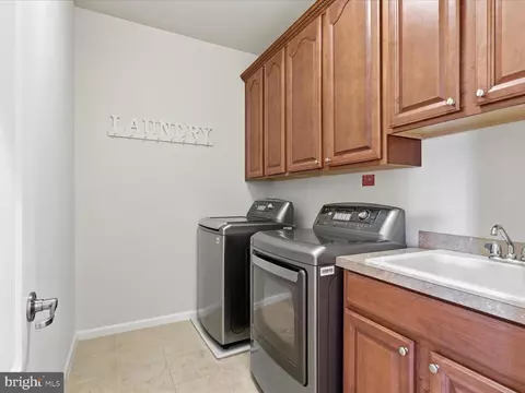 Other - 41961 Riding Mill Pl, Ashburn, VA 20148 photo 8 of 11