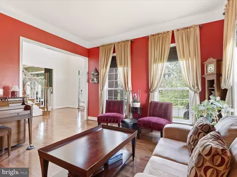 Living - 41961 Riding Mill Pl, Ashburn, VA 20148 photo 1 of 6
