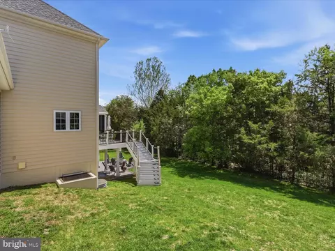Exterior - 41961 Riding Mill Pl, Ashburn, VA 20148 photo 12 of 12