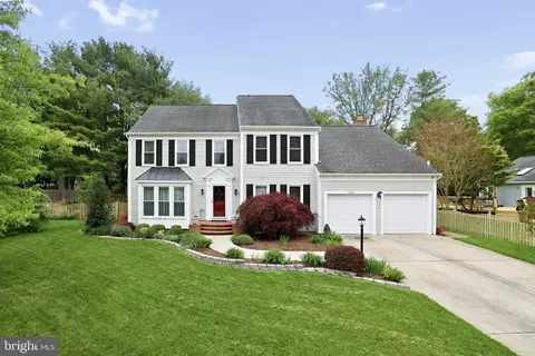 17288 Pickwick Dr, Purcellville, VA 20132