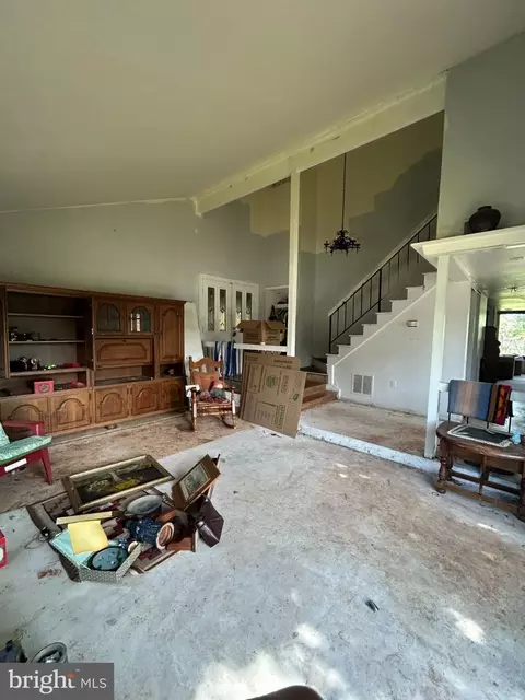 Entry Way - 102 Wrightwood Pl, Sterling, VA 20164 photo 2 of 2