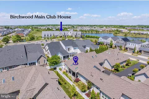 View/Area - 42863 Beaver Crossing Sq, Ashburn, VA 20148 photo 2 of 9