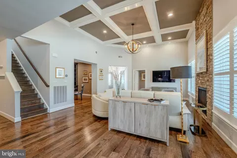 Entry Way - 42863 Beaver Crossing Sq, Ashburn, VA 20148 photo 3 of 7
